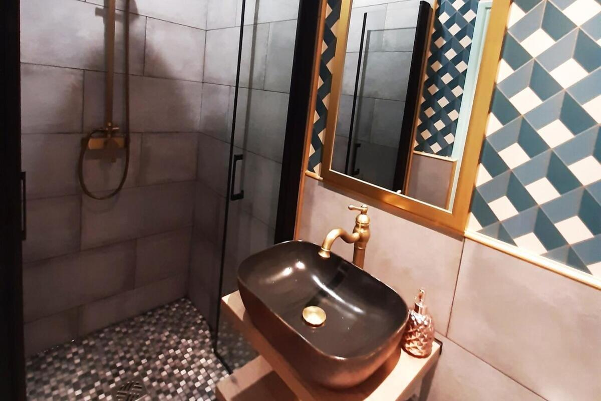 Suite Anna In Paris Republique Екстериор снимка